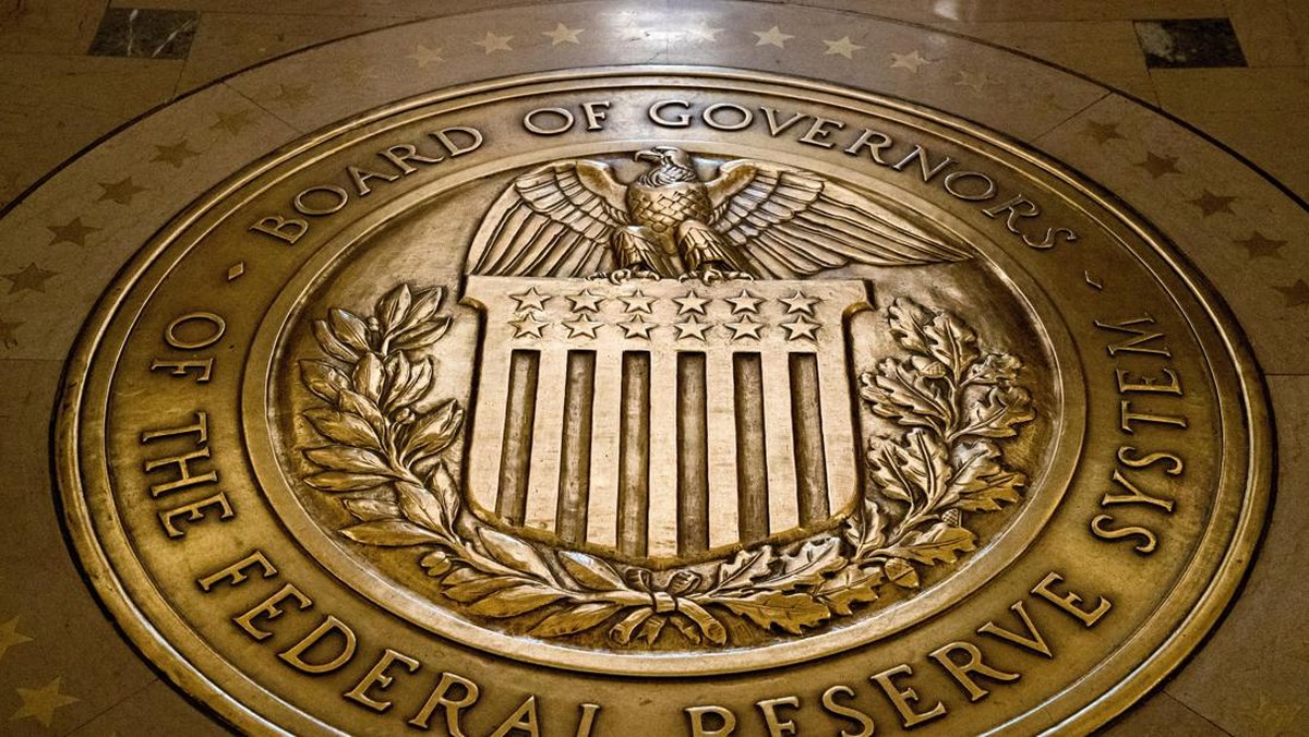 Foto: Logo Federal Reserve. (AP/Andrew Harnik/File Foto)