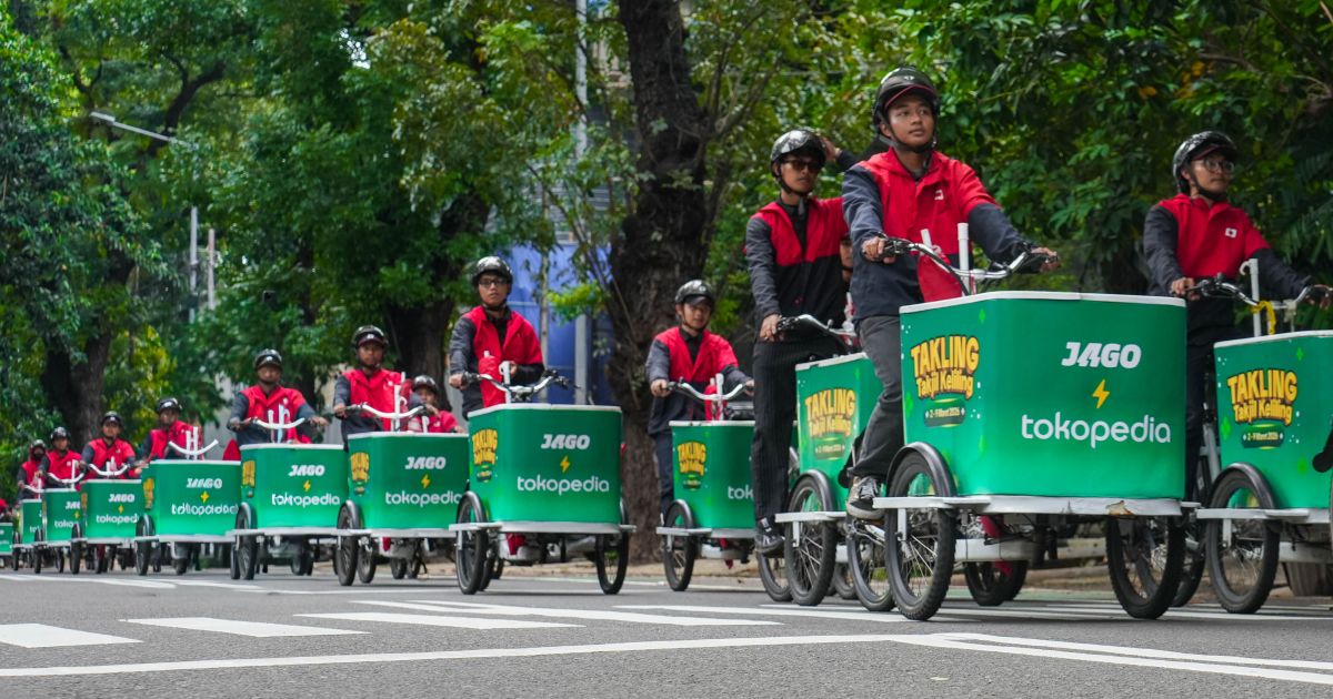 Jago Coffee berkolaborasi dengan Tokopedia gelar Konvoi Takjil Keliling di Jakarta. Bagikan 14 ribu kopi, 22 ribu takjil, dan gift card gratis selama Ramadan. (Foto: ist)