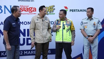 Foto Kakorlantas Polri Irjen Agus Suryonugroho bersama Menko AHY dan sejumlah pejabat: (dok istimewa)