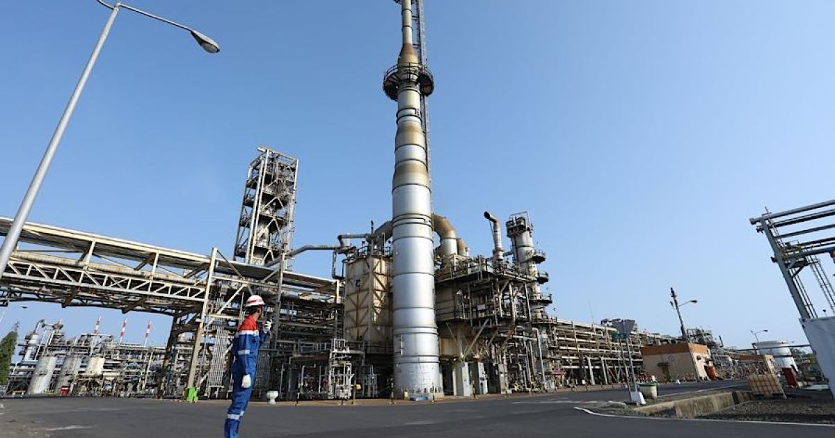 Pertamina pastikan stok BBM aman 11-12 hari jelang Lebaran 2026 dengan produksi kilang 1,1 juta barel per hari. Simak strategi jitu jaga ketahanan energi nasional di tengah gejolak global. (Dok. PT Kilang Pertamina Internasional)