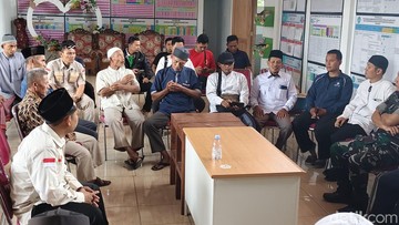 Foto: Mediasi salat Id di Sukoharjo (Tara Wahyu NV/detikJateng)