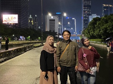 Foto: Judi dan anak serta istrinya berangkat dari Malang untuk mudik bertemu orang tuanya di Jakarta (Devi/detikcom)
