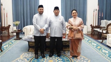Foto: Prabowo unggah momen lebaran bersama Titiek Soeharto dan putranya Didit Hediprasetyo (dok. Instagram)