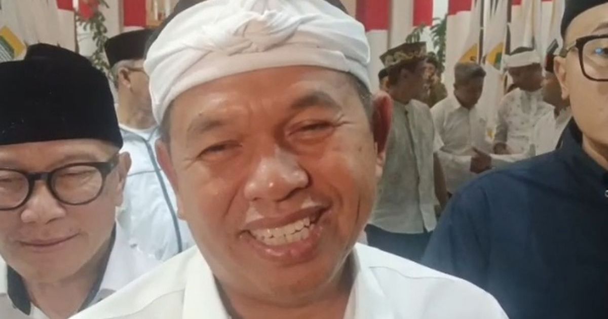 Gubernur Jawa Barat, Dedi Mulyadi (KDM) saat ditemui awak media di Gedung Sate, Kota Bandung pada Jumat, 20 Maret 2026 malam. (Kompas.com/Faqih Rohman Syafei)