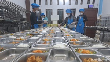 Ilustrasi dapur MBG. (Antara Foto/Andry Denisah)