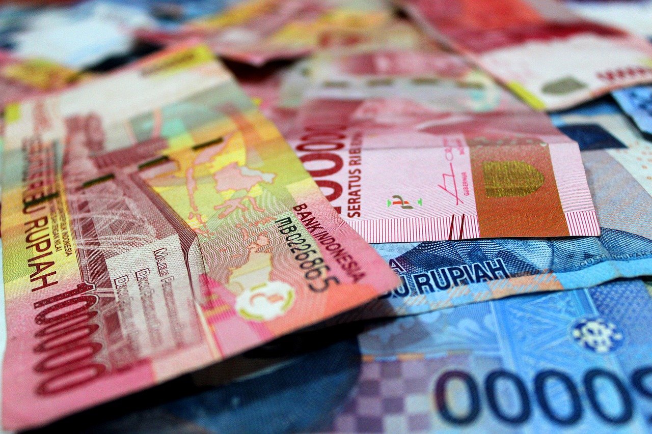 Rupiah Melemah, Strategi Jitu Bank Memperkuat Benteng Keuangan di Tengah Ketidakpastian Global