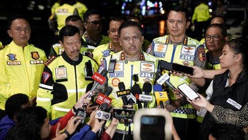 Momen Haru Penutupan Operasi Ketupat 2026: Kakorlantas Berikan Penghormatan Tertinggi untuk Polisi yang Gugur Saat Pengamanan Arus Mudik