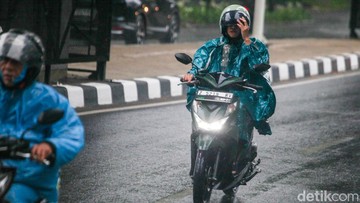 Waspada Puncak Musim Hujan! BPBD Jakarta Prediksi Hujan Ekstrem Guyur Ibu Kota Hingga Akhir Maret