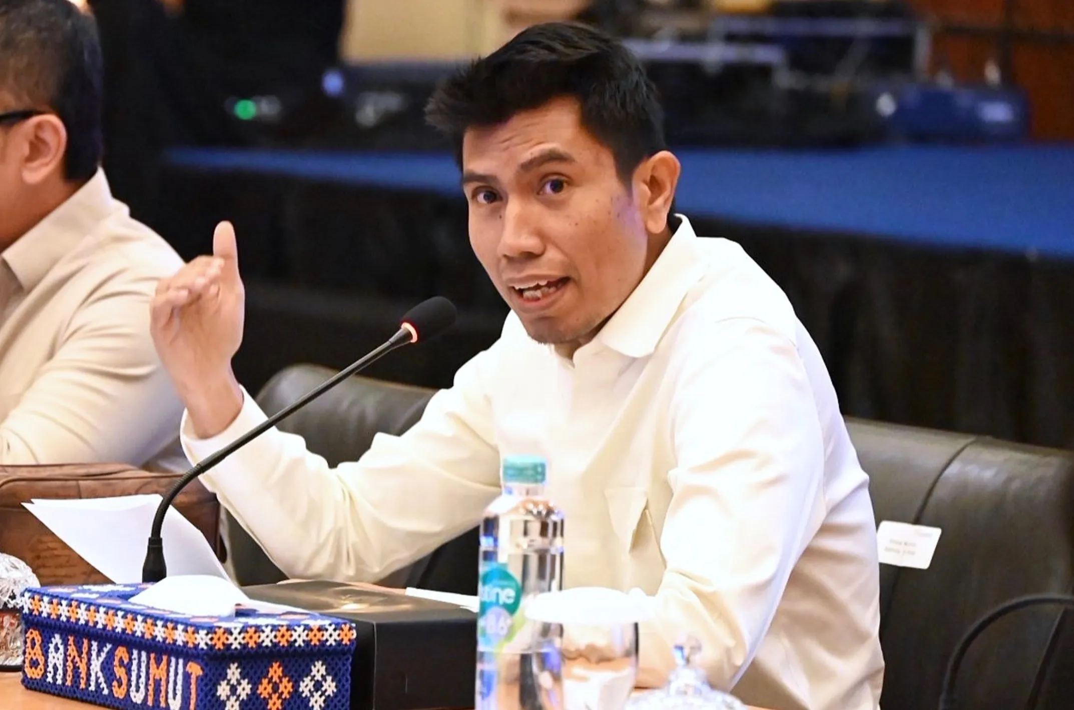 Wakil Ketua Komisi II DPR RI, Bahtra Banong, saat memimpin kunjungan kerja spesifik (kunspek) Tim Komisi II ke Bank Sumut di Medan, Sumatra Utara, Selasa (1/4/2026). (Foto: DPR)