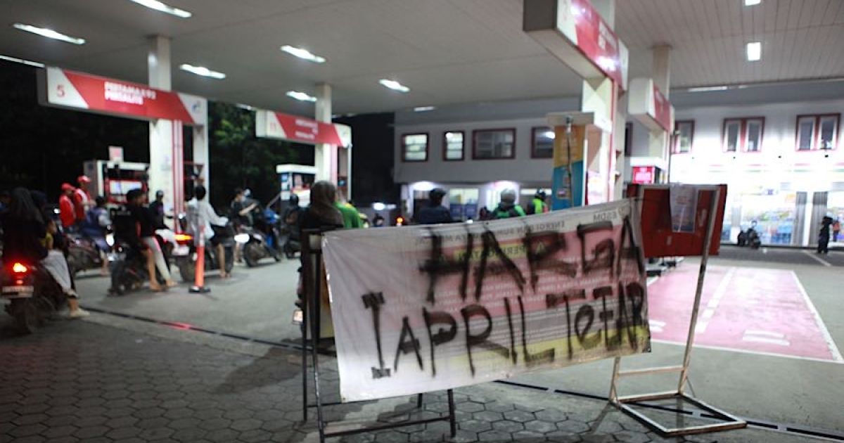 Harga BBM “Nganggur” di Tengah Badai Minyak Dunia: Untung-Buntung Indonesia yang Bikin Penasaran!
