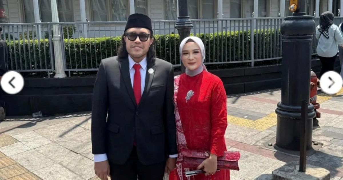 Wakil Ketua DPRD Jawa Barat Ono Surono dan istrinya Setyowati Anggraini Saputro (Foto Facebook Setyowati Anggraini Saputro)