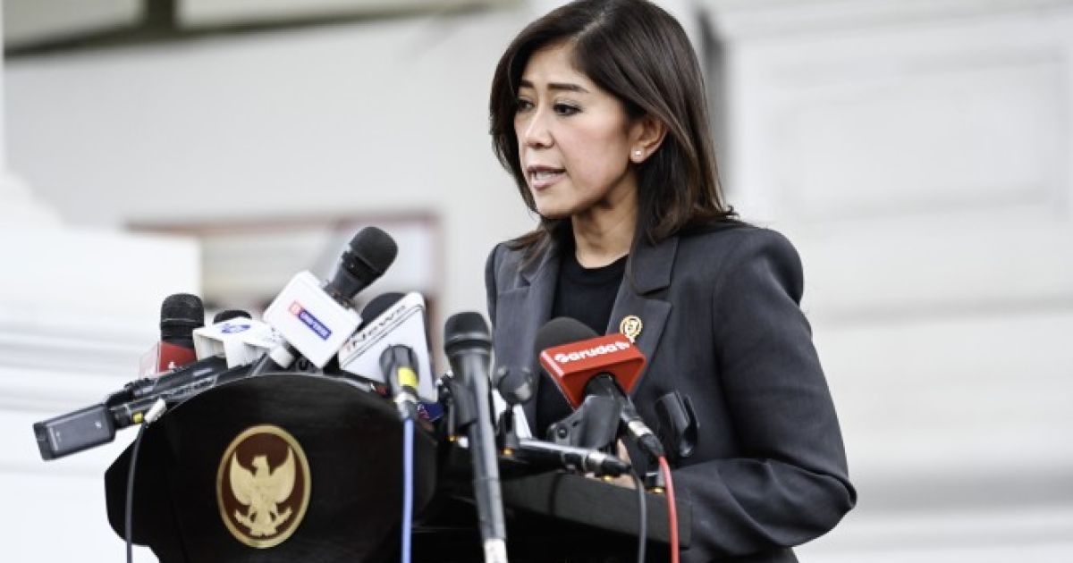 Menkomdigi Meutya Hafid menegaskan seluruh platform digital wajib patuhi PP No.17/2025 tentang perlindungan anak di ruang digital
