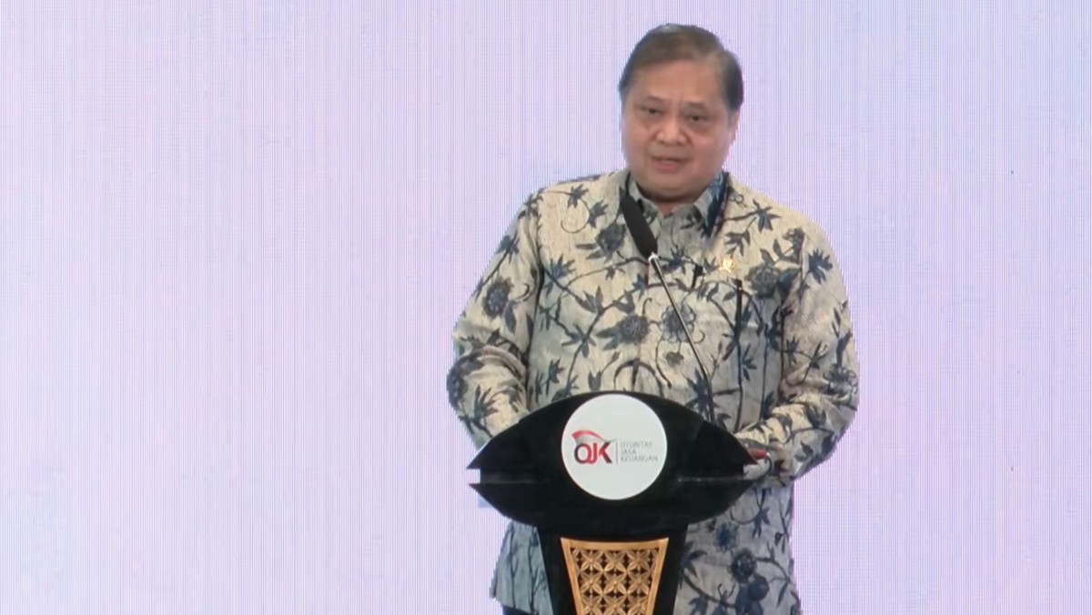 Foto: Menko Perekonomian Airlangga Hartarto dalam acara Peresmian Program Investasi Terencana dan Berkala (PINTAR) Reksa Dana. (YouTube/OJK)