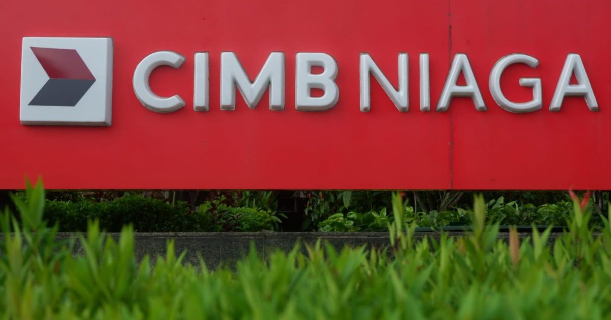 AIA dan CIMB Niaga Digugat Rp15 Miliar, Nasabah Bongkar Skandal 83 Polis Fiktif!