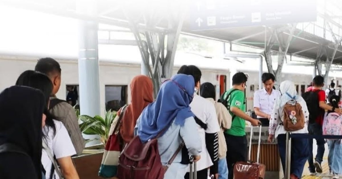 Tips agar dana refund tiket kereta api dapat segera cair dan masuk ke rekening bank. [Foto: Instagram/@kai121_]