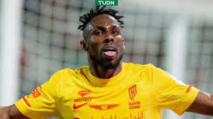 Moncer di Saudi Pro League: Mengurai Konsistensi Julián Quiñones di Puncak Daftar Top Skor