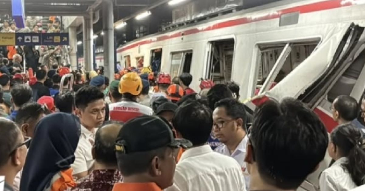 Kronologi Lengkap Kecelakaan KA Argo Bromo Anggrek dan KRL di Stasiun Bekasi Timur