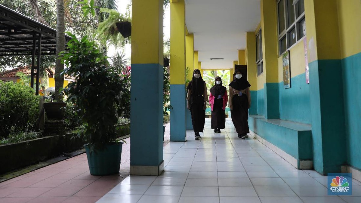 Kisah Guru SD di Madura yang Tak Sengaja Menggali Harta Karun Koin VOC Seberat 13 Kg