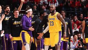 Papan Skor Resmi Terungkap: Detik-Detik Penentuan Duel Sengit Lakers vs Rockets 1 Mei 2026