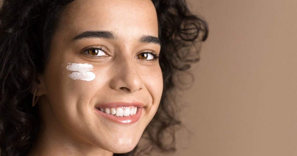 Sering diabaikan! 5 Kesalahan Pemakaian Sunscreen yang Bikin Tidak Bekerja Optimal di Kulit