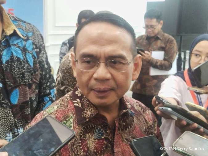 OJK Tindak Tegas Lembaga Pembiayaan dan Pinjol Digital: Ratusan Sanksi Dikeluarkan April 2026
