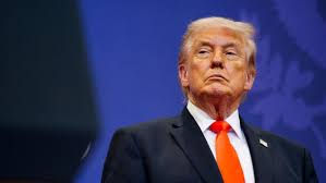 AS Tarik Pasukan Pengawal di Selat Hormuz, Donald Trump Klaim Ada 'Kemajuan Besar' dengan Teheran