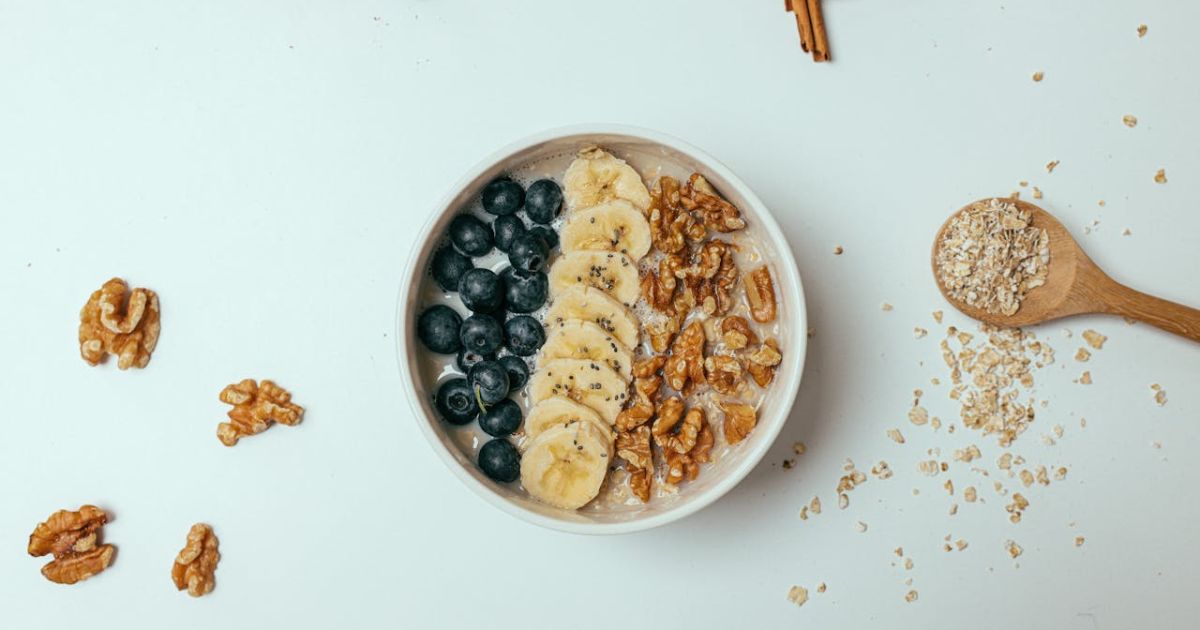 8 Manfaat Oatmeal untuk Kesehatan yang Jarang diketahui