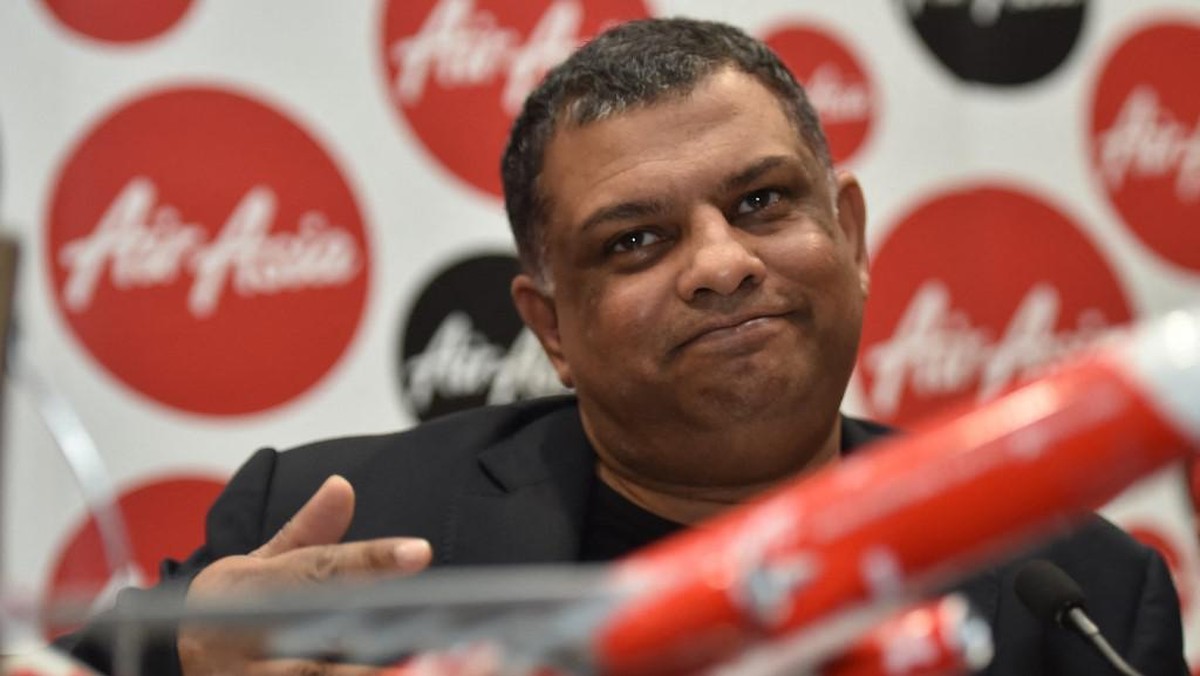 Foto: CEO Grup AirAsia, Tony Fernandes berbicara pada konferensi pers di Sydney pada 12 Maret 2015. (AFP/PETER PARKS)