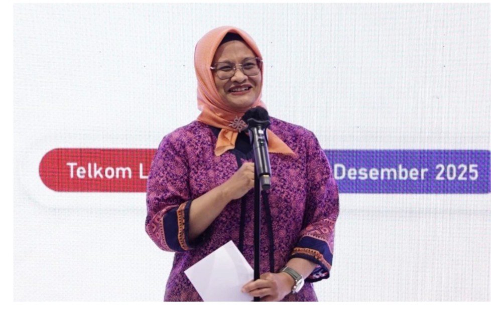 Direktur Utama Telkom Indonesia Dian Siswarini