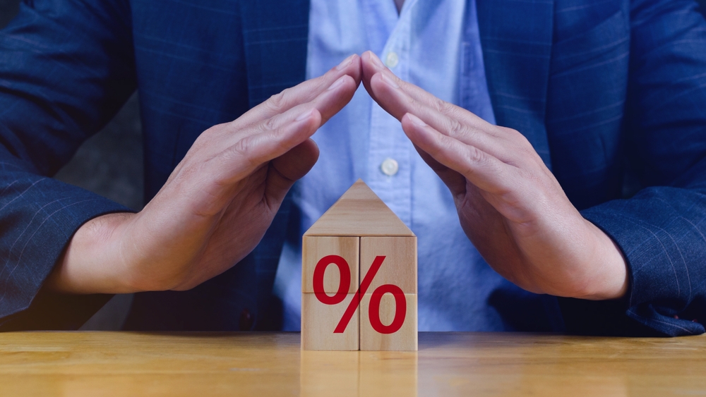 Ilustrasi investor ST012T2 yang reinvestasi ke ST016 untuk menjaga imbal hasilnya tetap kompetitif. (Shutterstock)