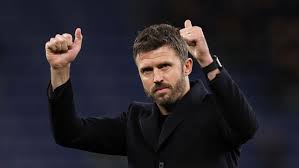 Masa Depan Michael Carrick di Old Trafford Menanti Keputusan Krusial Manajemen Manchester United