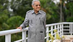 Ilustrasi: Refleksi Politik Mahathir Mohamad: Mengabaikan Label 'Diktator' Demi Visi Nasional