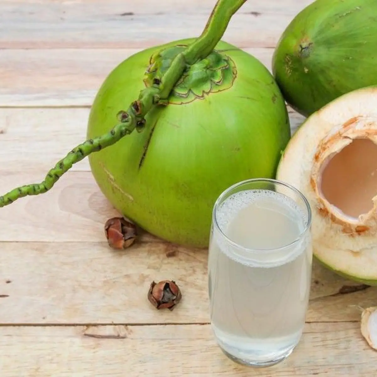 Rahasia Air Kelapa Murni dalam Menjaga Keseimbangan pH dan Meredakan Gejala Asam Lambung