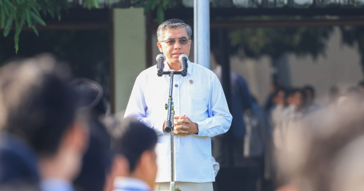 Menaker Yassierli Desak Pekerja Perkuat Inovasi Hadapi Geopolitik dan Teknologi Global