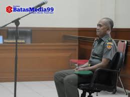 Ilustrasi: Vonis Penjara Seumur Hidup Eks Perwira Tinggi TNI: Menguak Dampak Korupsi Pengadaan Alutsista Terhadap Ketahanan Nasional