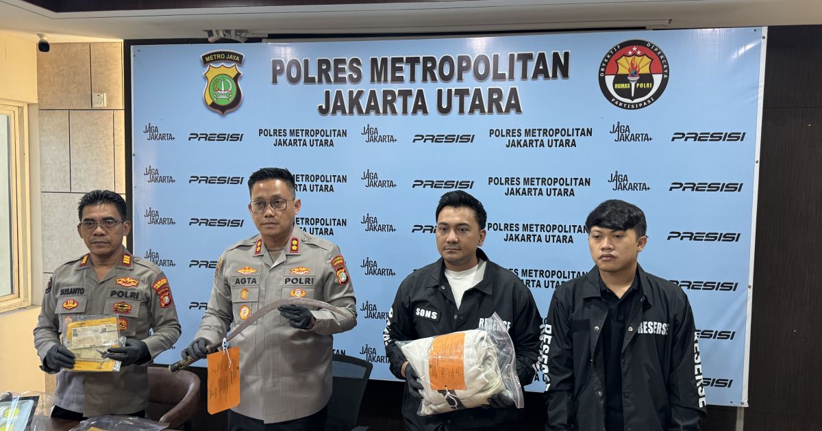 Polsek Metro Penjaringan mengungkap aksi pencurian dengan kekerasan di Jalan Pluit Indah Raya, Jakarta Utara. [Foto: Jakarta Hype]
