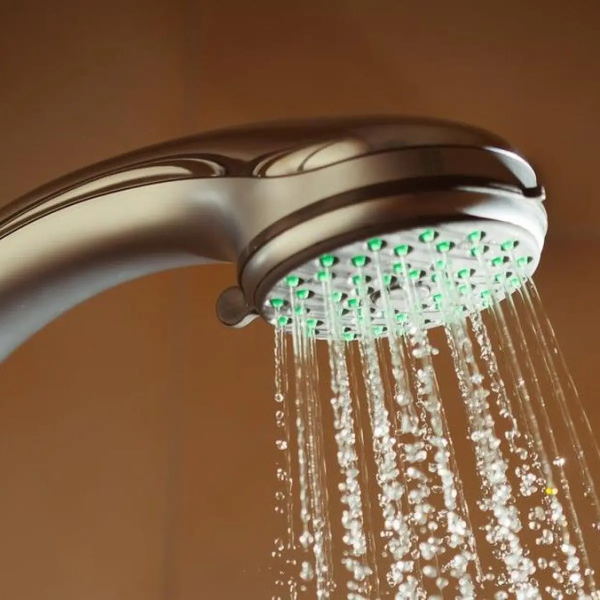 Ilustrasi mandi wajib (Foto: Getty Images/iStockphoto/nikkytok)