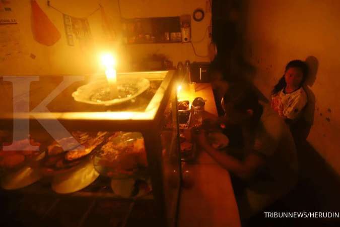 Ilustrasi: Evaluasi Kinerja Pasca-Mati Lampu Massal: ESDM dan DEN Tekan PLN Jamin Stabilitas Kelistrikan Sumatra
