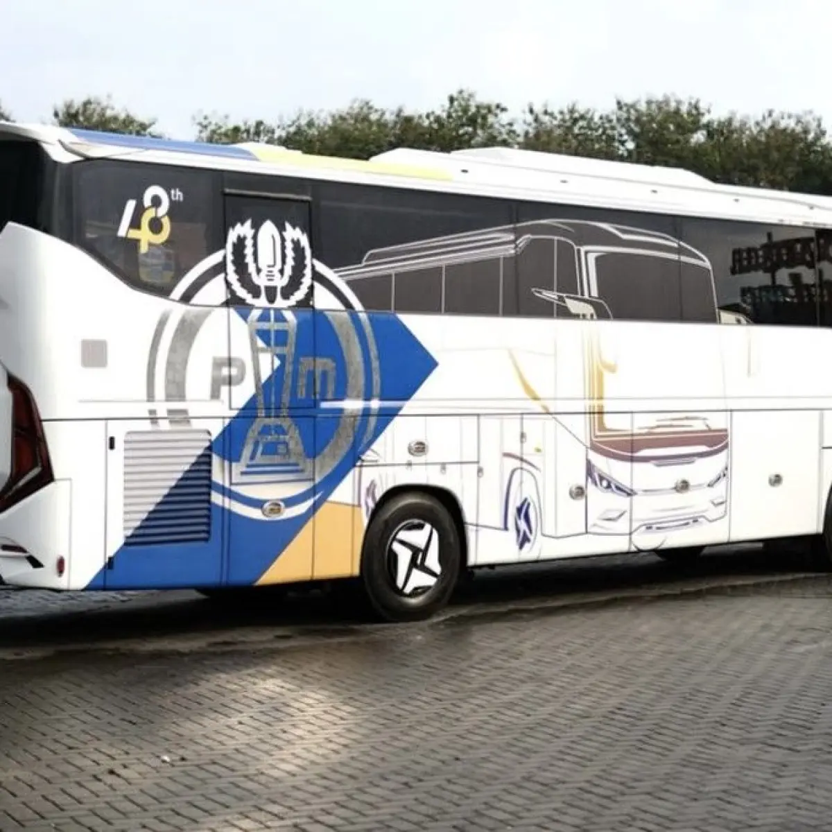 Damri Perkuat Konektivitas Asia Tenggara dengan Peluncuran 10 Bus Baru Lintas Batas