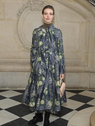 Kejutan di Usia Matang: Supermodel Ikonik Natalia Vodianova Umumkan Kehamilan Keenam