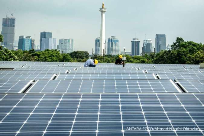 Ambisi Raksasa Energi Bersih: Pemerintahan Baru Bidik PLTS 100 GW, Regulasi Atap Surya Mendesak Direvisi