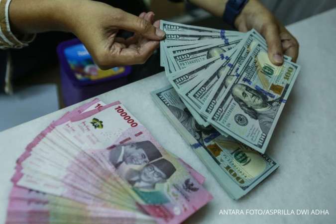 Ilustrasi: Tren Pelemahan Rupiah Picu Lonjakan Permintaan Layanan Lindung Nilai di Kalangan Nasabah Prioritas