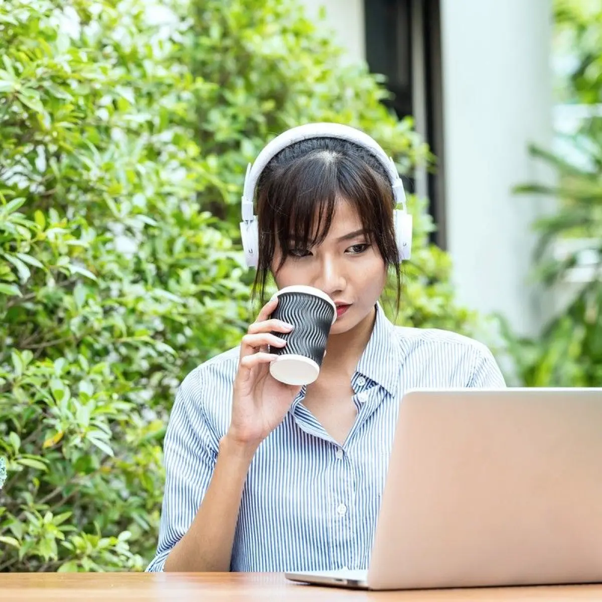Foto: Getty Images/iStockphoto/Jomkwan/Ilustrasi Gen Z bekerja.