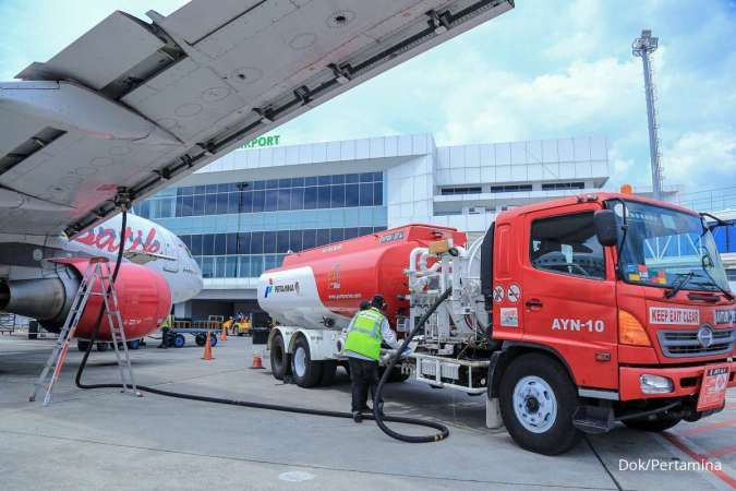 Ilustrasi: Kabar Gembira Penerbangan! Pertamina Patra Niaga Pangkas Harga Avtur Signifikan Mulai Bulan Depan