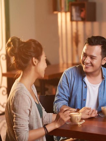 Rahasia Kesan Pertama: Psikologi Ungkap Tiga Pilar Penentu Pandangan Awal Selain Wajah