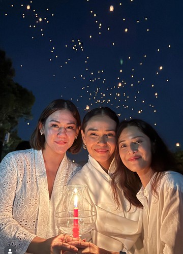 Dian Sastrowardoyo, Sissy, dan Adinia Kompak Hadiri Waisak 2026 di Candi Borobudur, Reuni Geng Cinta yang Hangat