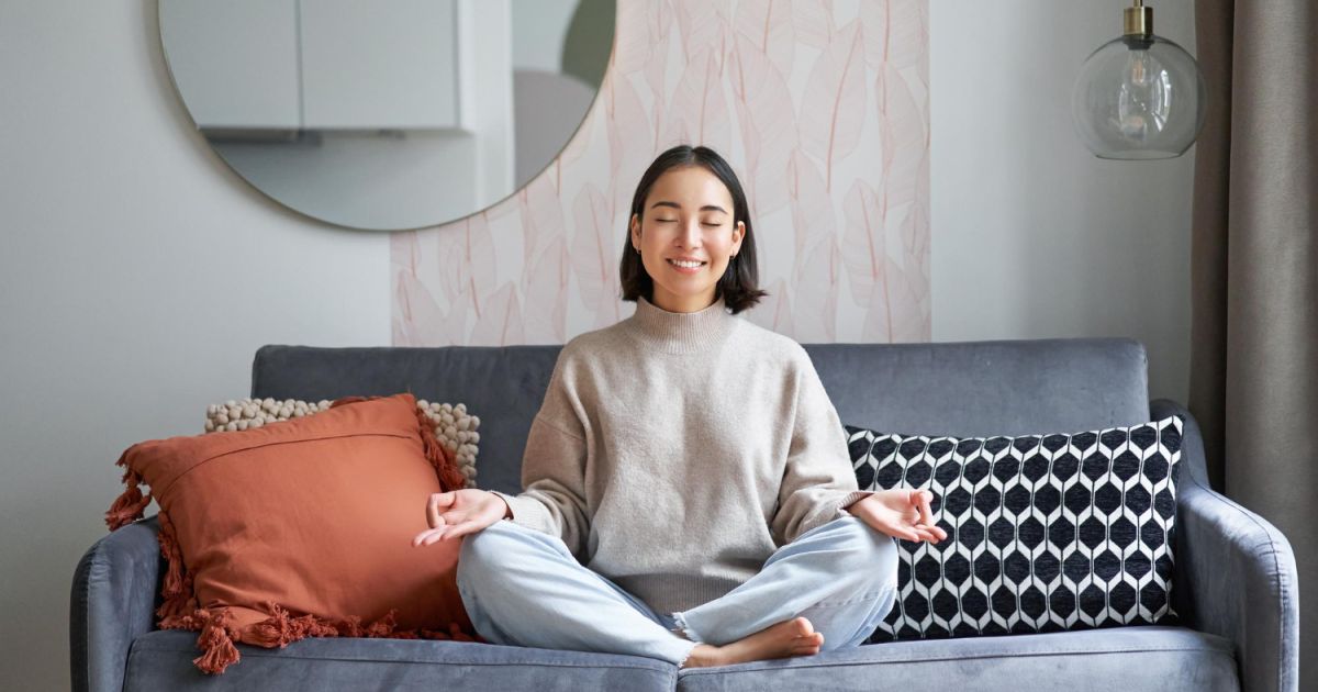 Ilustrasi zodiak yang cocok dengan gaya hidup slow living [Foto:Magnific]
