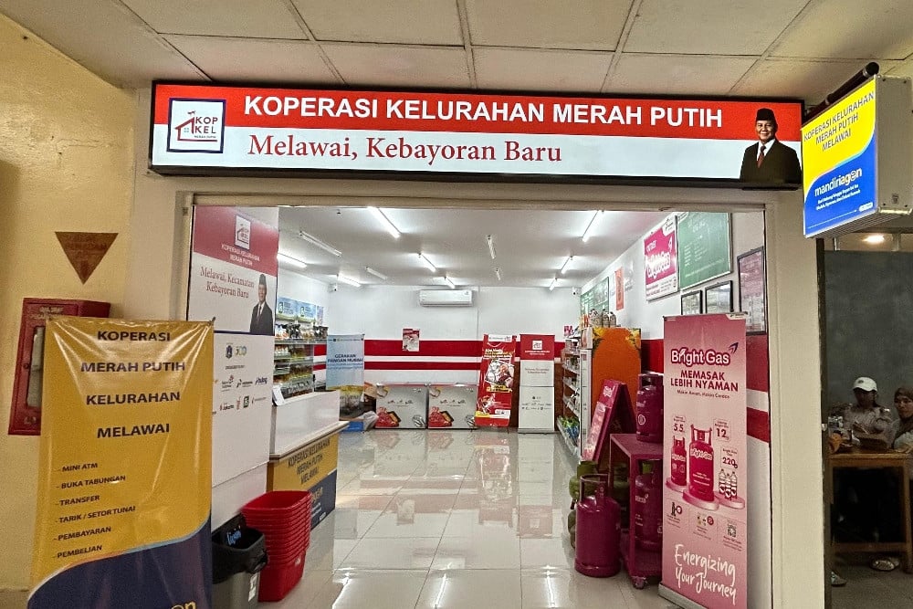 DPR Soroti Realistisitas Target 40.000 KopDes Merah Putih Kemenkop Beroperasi Penuh Tahun 2026
