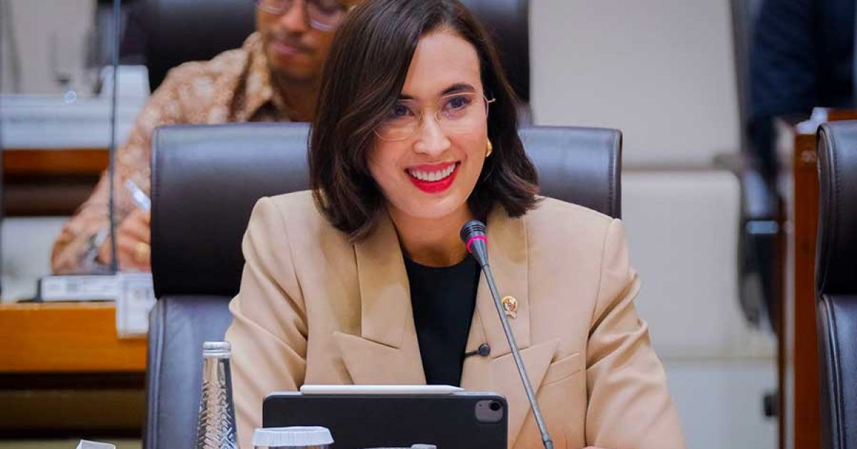 Menteri Pariwisata (Menpar) Widiyanti Putri Wardhana dalam rapat kerja dengan Komisi VII DPR RI. (Sumber: Dok. Kemenpar via Bloomberg Technoz)