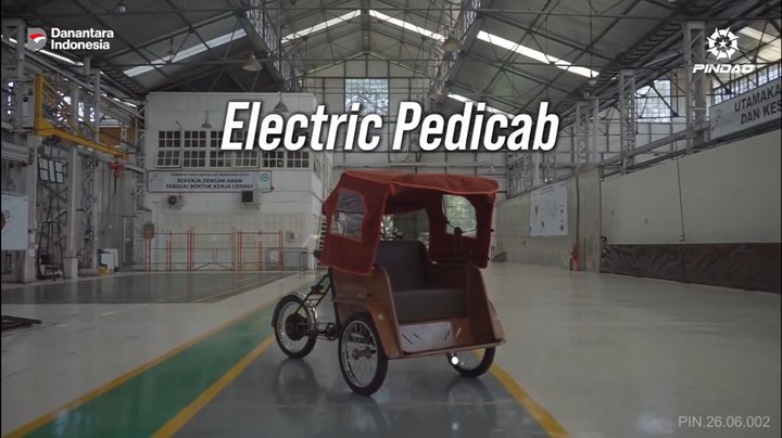 Ilustrasi: Inovasi Mobilitas Perkotaan: Pindad Hadirkan Prototipe Becak Listrik Ramah Lingkungan